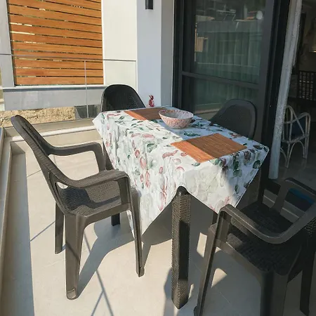 Lefka Summer House 公寓